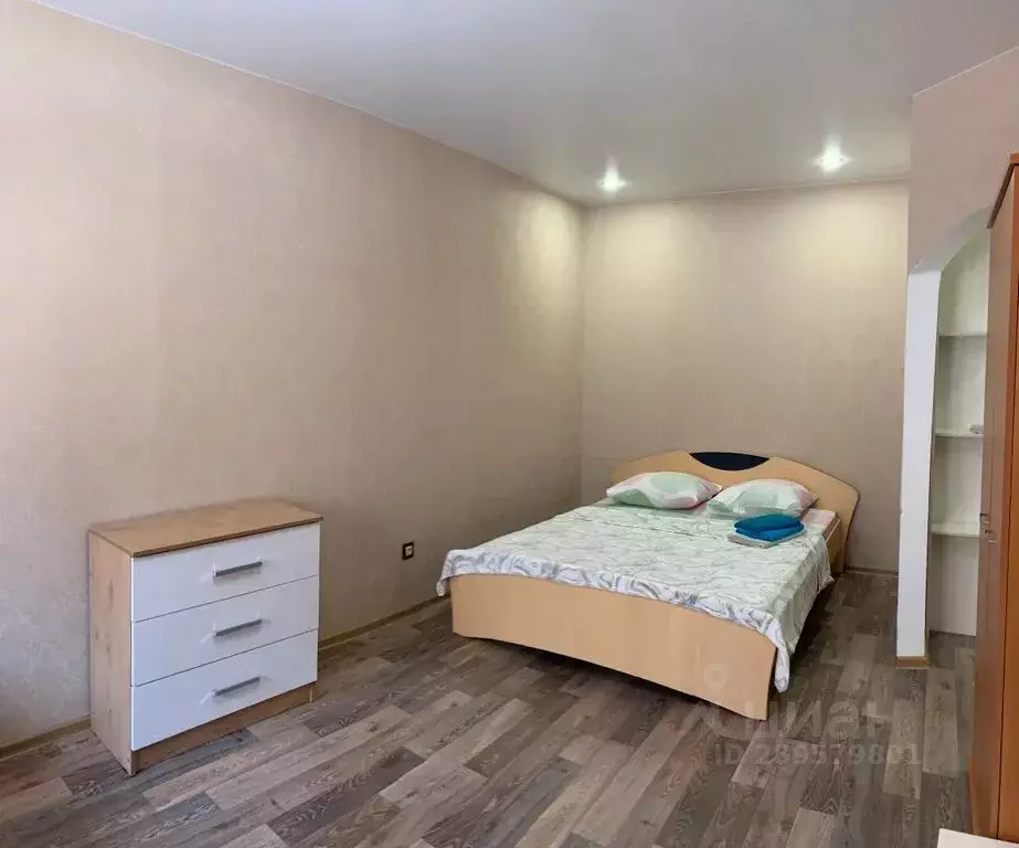 1-к кв. Тюменская область, Тюмень ул. Клары Цеткин, 61к6 (37.0 м) - Фото 1