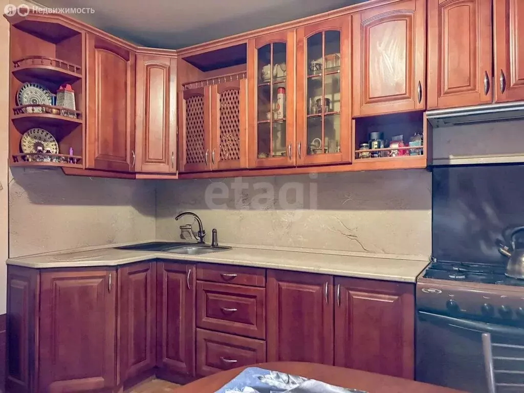 3-комнатная квартира: Псков, Коммунальная улица, 81 (73.8 м) - Фото 1