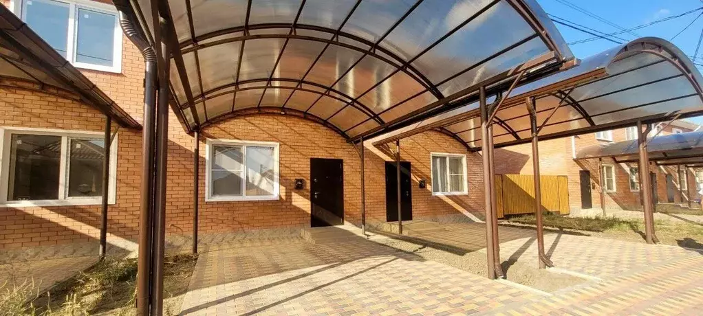 Таунхаус в Краснодарский край, Северская ст-ца ул. Казачья (66 м) - Фото 2