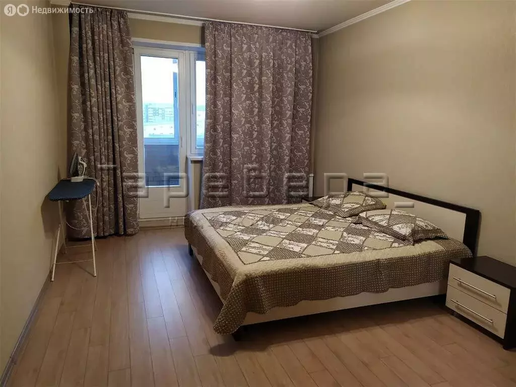 2-комнатная квартира: Красноярск, улица Авиаторов, 33 (80 м) - Фото 0