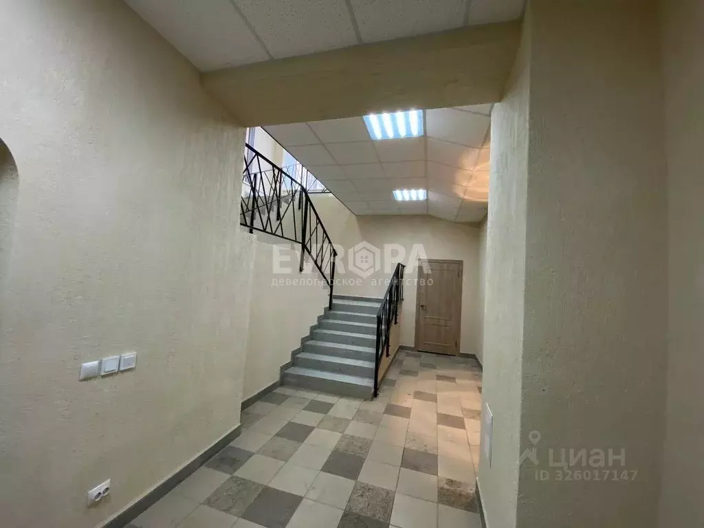 Офис в Ульяновская область, Ульяновск Высотный проезд, 3А (200 м) - Фото 1