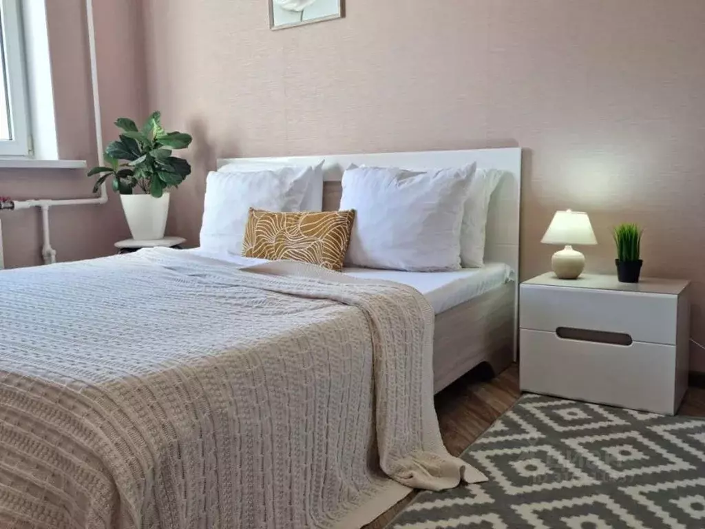 2-к кв. Астраханская область, Астрахань ул. Куликова, 67В (65.0 м) - Фото 0