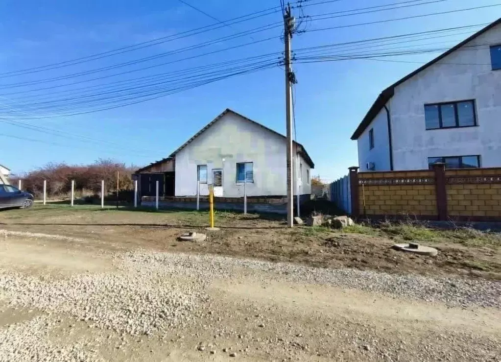 Дом в Крым, Симферопольский район, Трудовское с/пос, с. Строгоновка ... - Фото 1