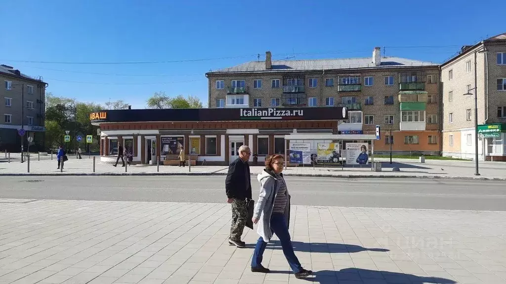 Торговая площадь в Свердловская область, Полевской Коммунистическая ... - Фото 1