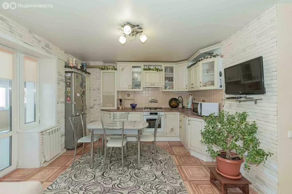 2-комнатная квартира: село Сновицы, Центральная улица, 76А (55 м) - Фото 1