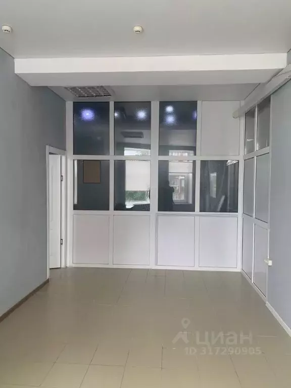 Офис в Краснодарский край, Туапсе ул. Калараша, 28А (28 м) - Фото 1