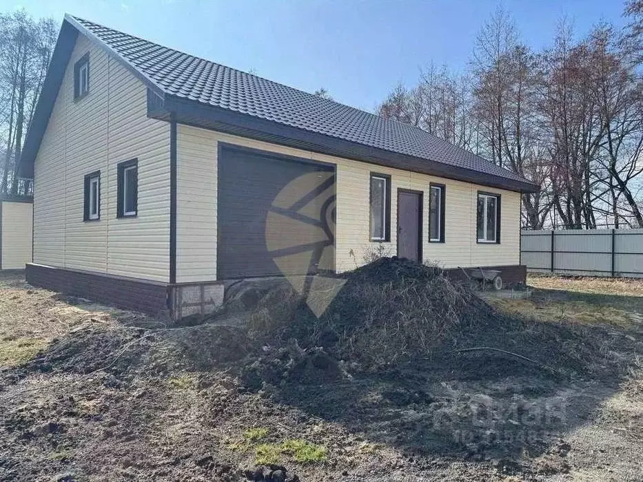Дом в Белгородская область, Старооскольский городской округ, с. ... - Фото 0