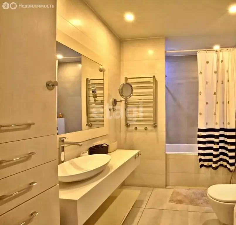 3-комнатная квартира: Ялта, улица Красных Партизан, 14Б (96 м) - Фото 1