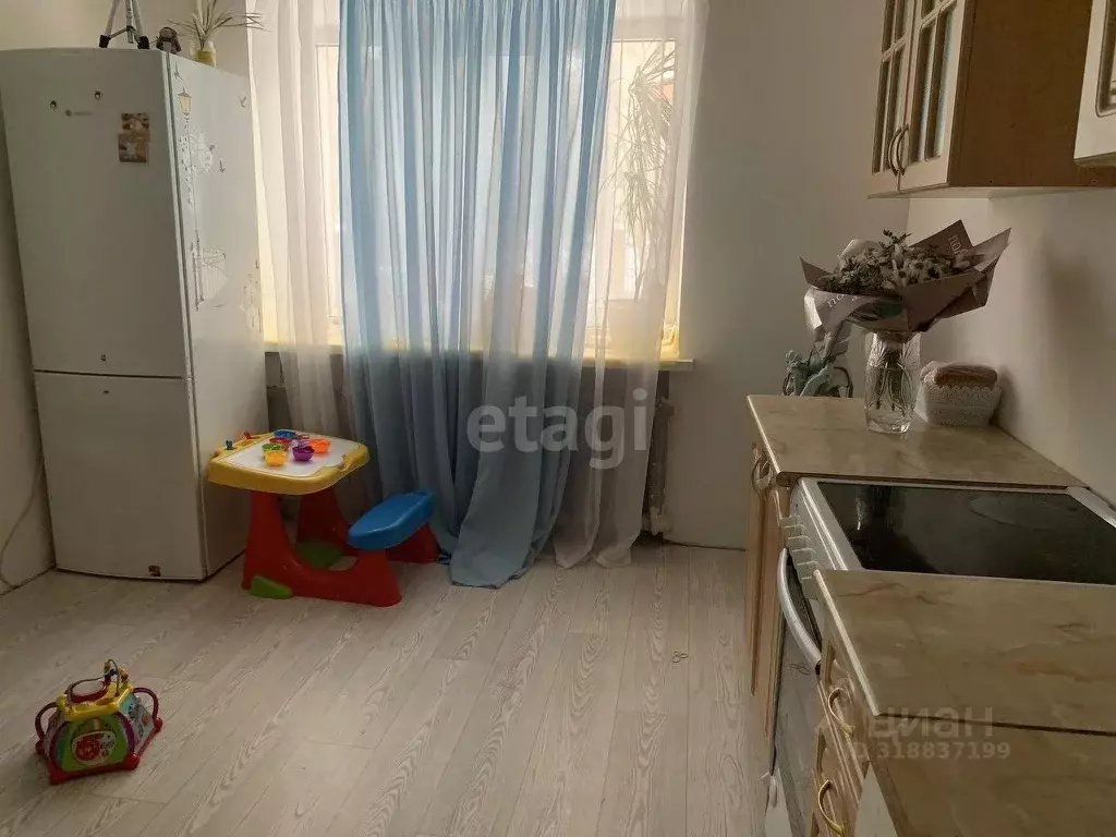 3-к кв. Тюменская область, Тюмень ул. Белинского, 20 (88.4 м) - Фото 0