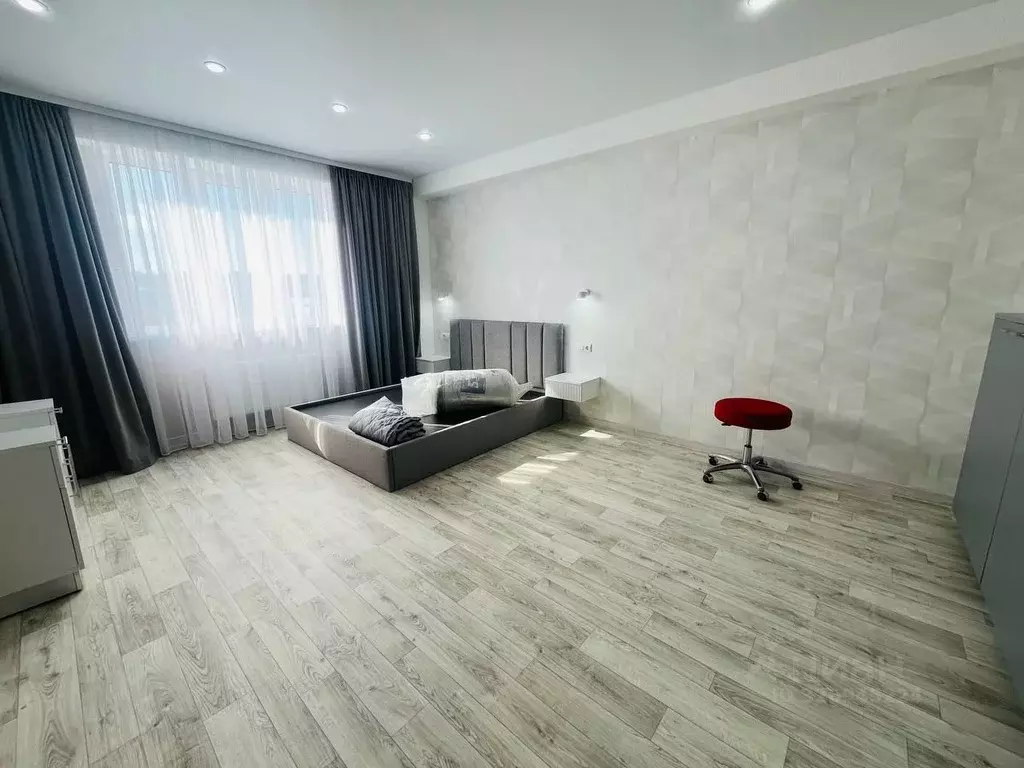 1-к кв. Крым, Симферопольский район, с. Мирное ул. Тепличная, 22к1 ... - Фото 1