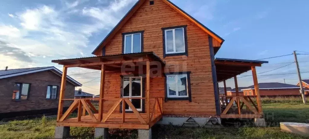 Дом в Башкортостан, Иглинский район, Акбердинский сельсовет, д. ... - Фото 1