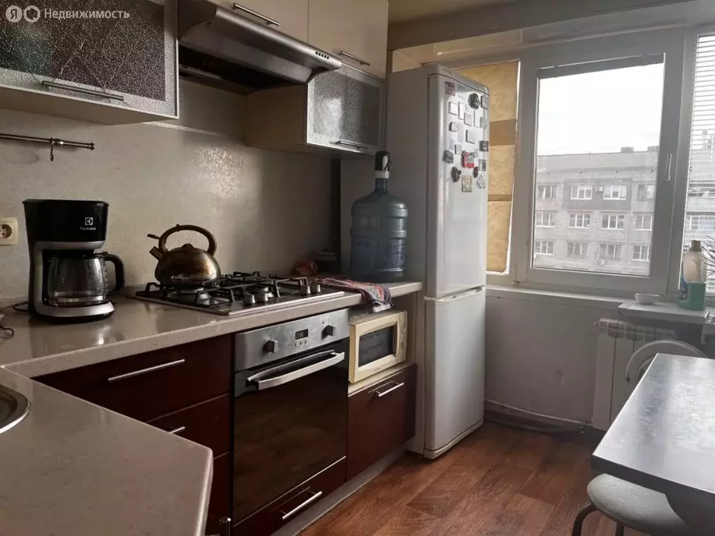 3-комнатная квартира: Волгоград, Невская улица, 8 (54.3 м) - Фото 1