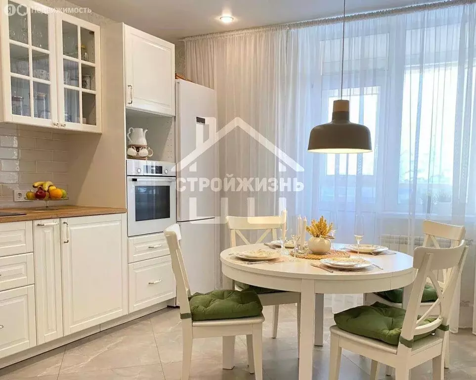 3-комнатная квартира: Екатеринбург, улица 8 Марта, 181к6 (86.9 м) - Фото 0