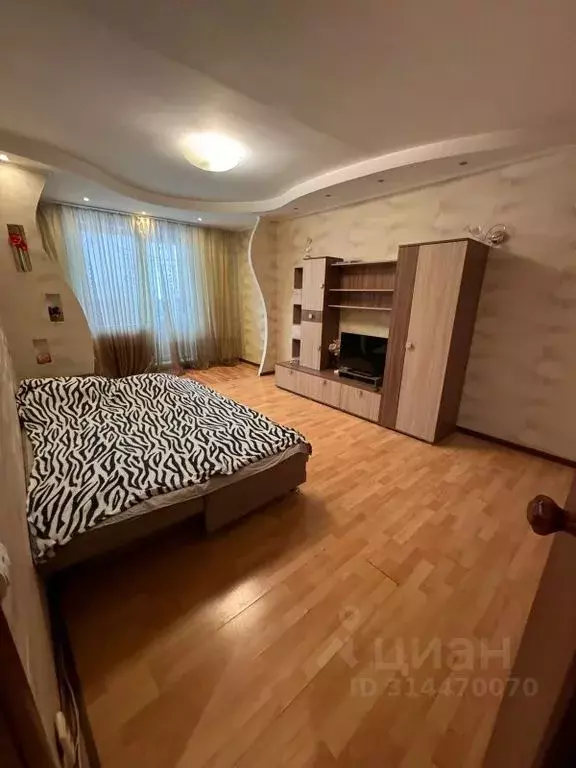 1-к кв. Татарстан, Нижнекамск просп. Химиков, 15 (30.0 м) - Фото 0