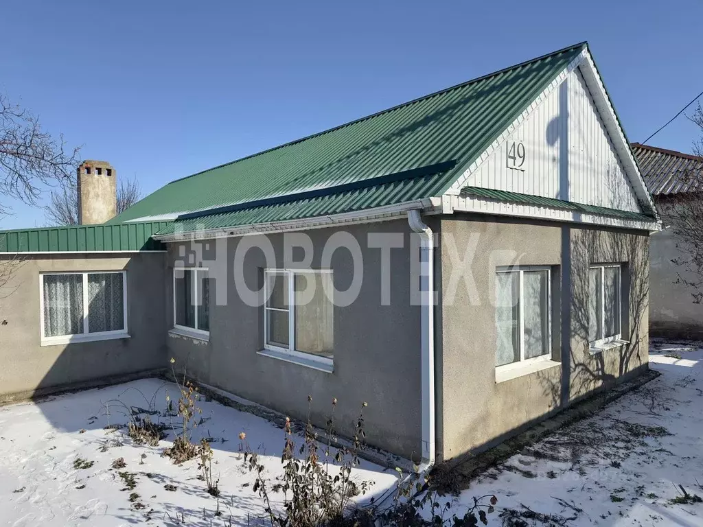 Дом в Краснодарский край, Каневская ст-ца ул. Айвазовского, 49 (74 м) - Фото 1