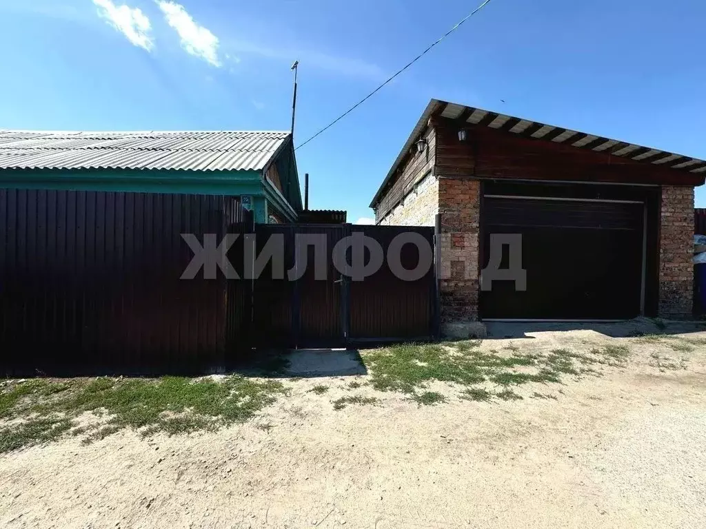 Дом в Новосибирская область, Колывань рп ул. Пролетарская (49 м) - Фото 0