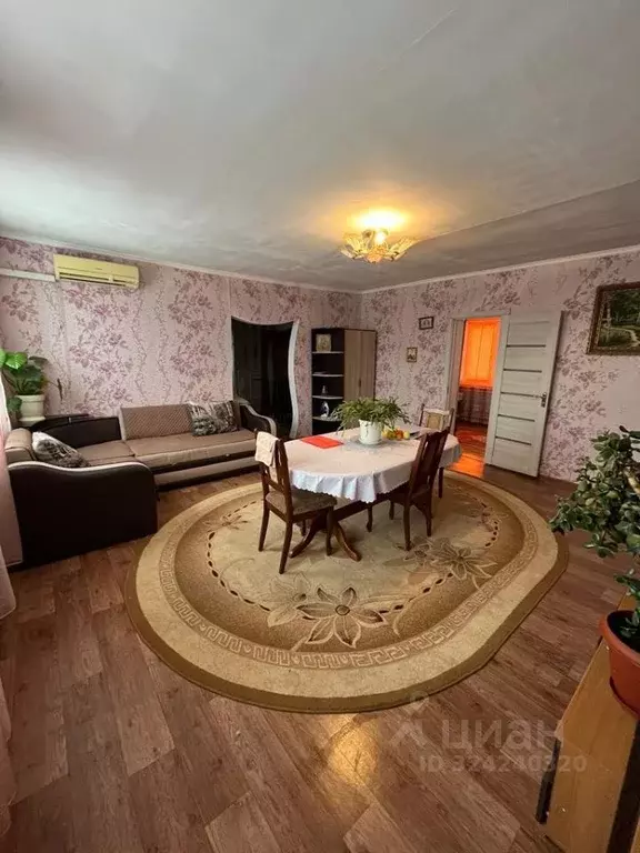 Дом в Астраханская область, Астрахань ул. Юрия Смирнова, 16 (172 м) - Фото 2