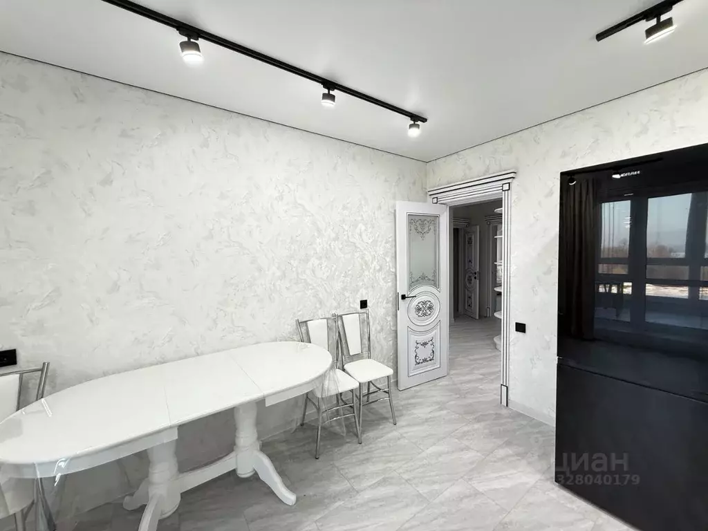 2-к кв. Чувашия, Чебоксары ул. Анатолия Игумнова, 28 (65.5 м) - Фото 2