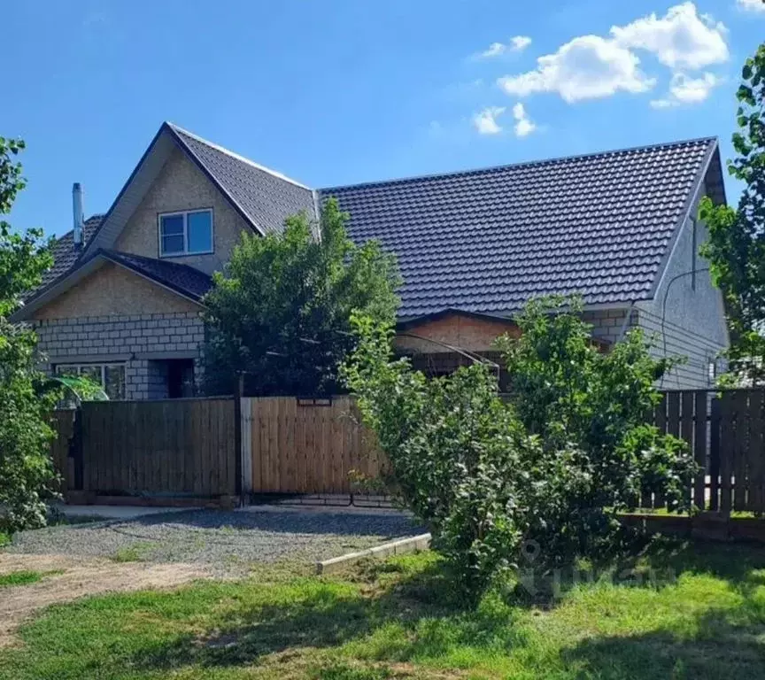 Дом в Алтайский край, Яровое Крымская ул., 72 (100 м) - Фото 1