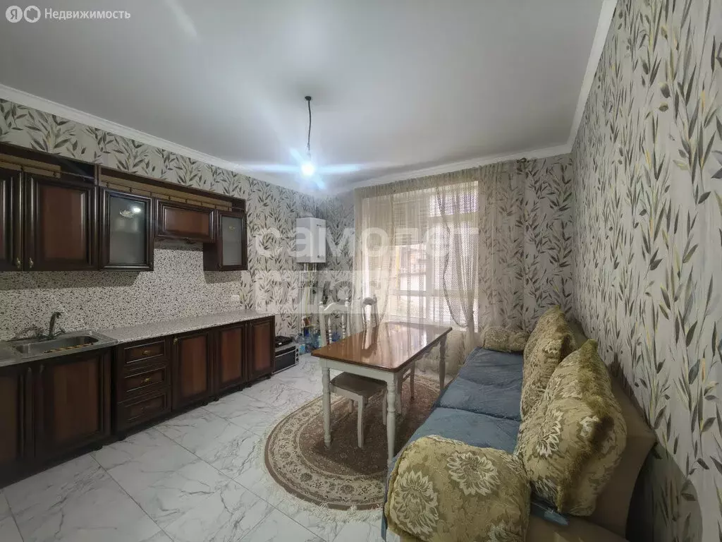 1-комнатная квартира: Махачкала, улица Огарёва, 30 (52 м) - Фото 1