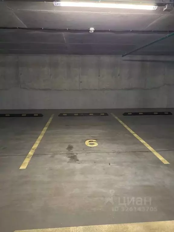 Гараж в Санкт-Петербург ул. Крыленко, 3К1 (13 м) - Фото 1