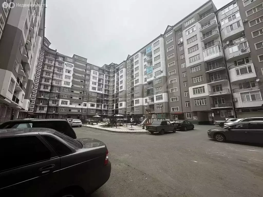 4-комнатная квартира: Дербент, улица Гейдара Алиева, 13Ж (138.4 м) - Фото 1