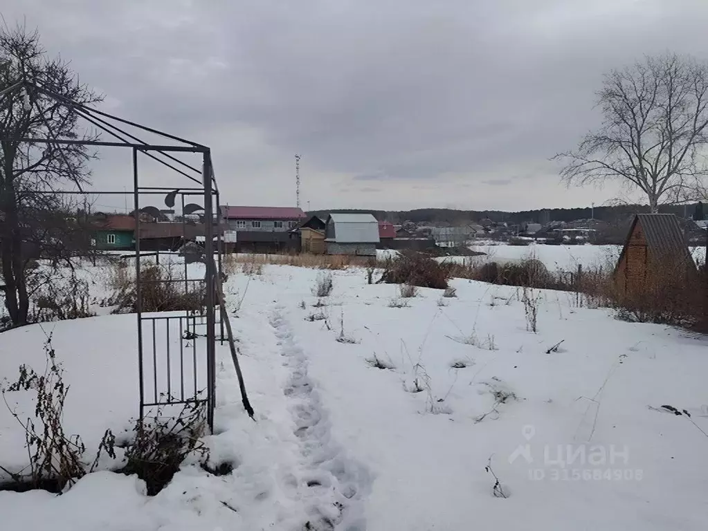 Дом в Свердловская область, Екатеринбург муниципальное образование, с. ... - Фото 0
