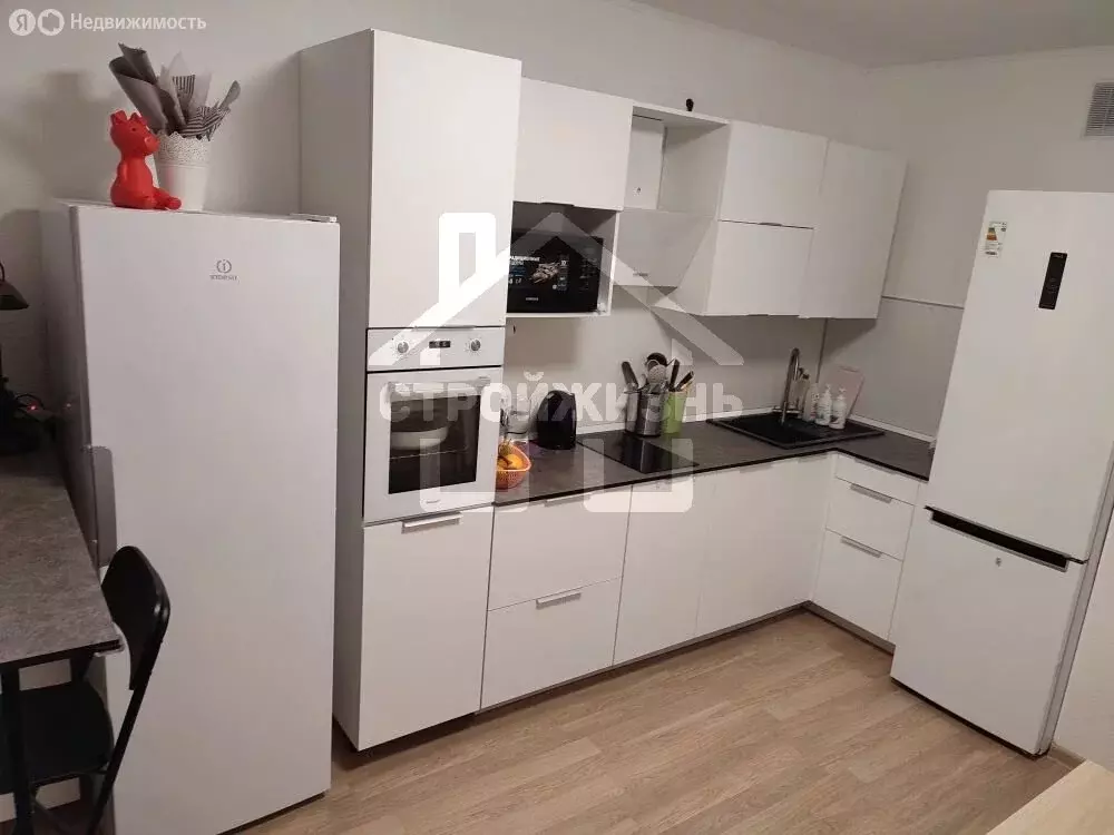 2-комнатная квартира: Екатеринбург, улица Щербакова, 150 (60 м) - Фото 1