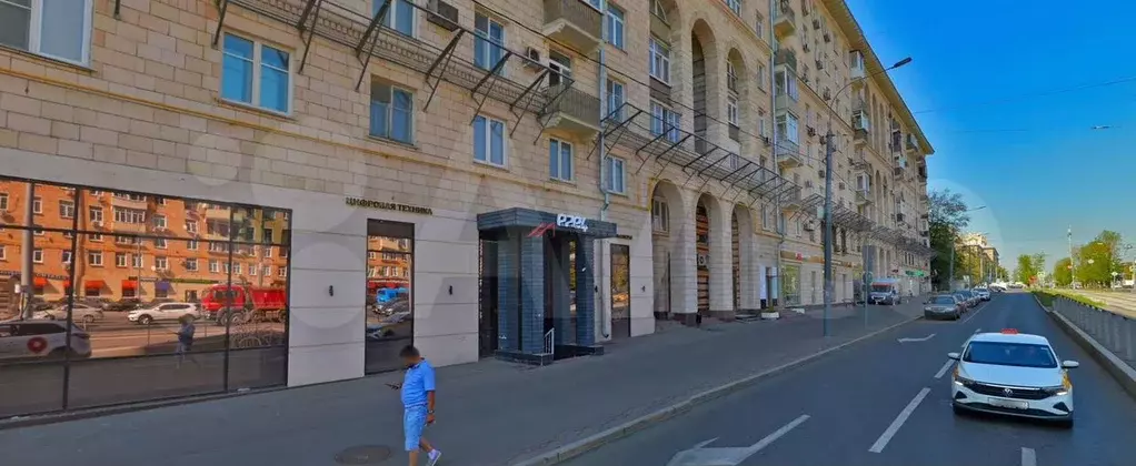 Аренда торгового помещения на первой линии Ленинского проспекта - Фото 0