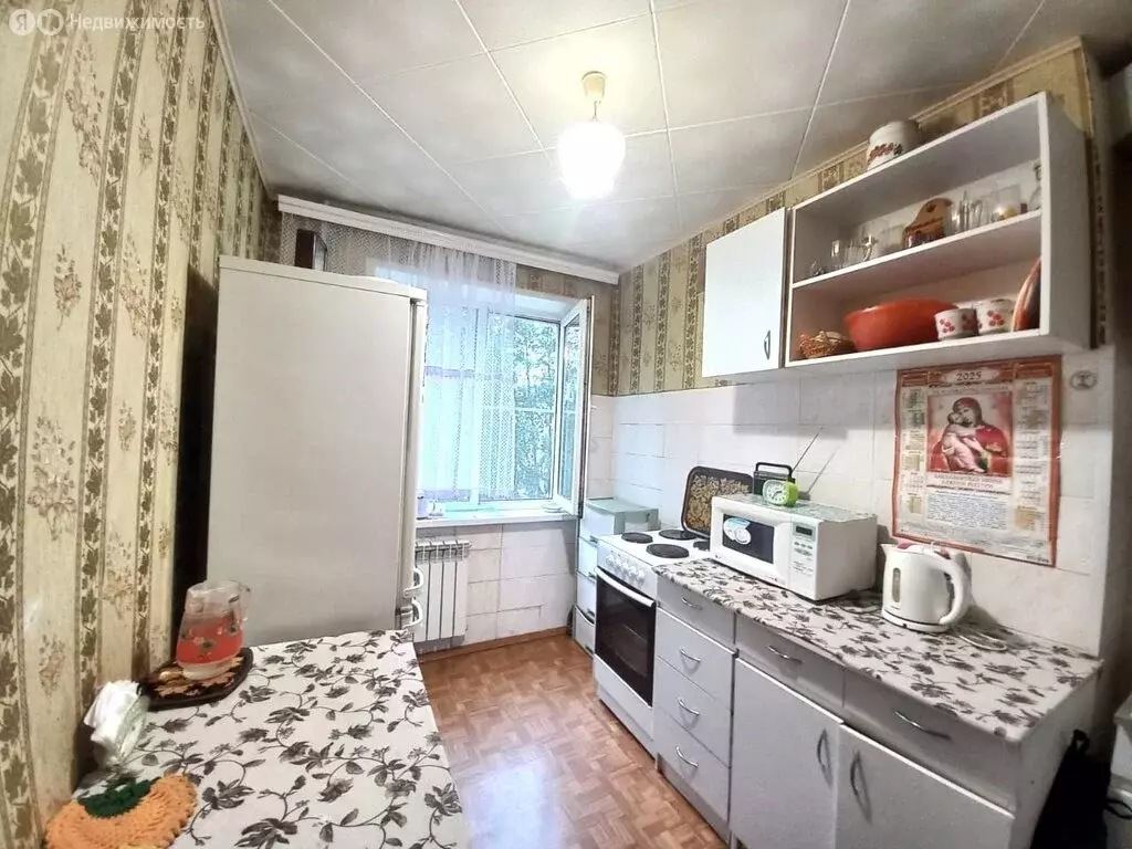 2-комнатная квартира: Заринск, улица Металлургов, 17 (43.5 м) - Фото 0