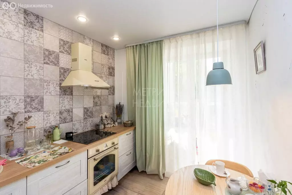 2-комнатная квартира: Тюмень, Депутатская улица, 129 (52 м) - Фото 2