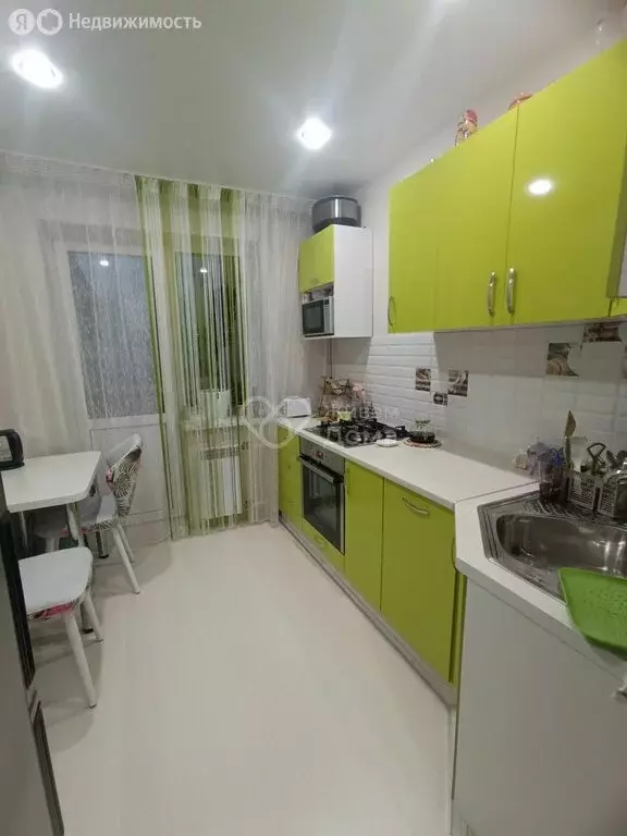 Квартира-студия: Волгоград, проспект Героев Сталинграда, 62 (41.8 м) - Фото 1
