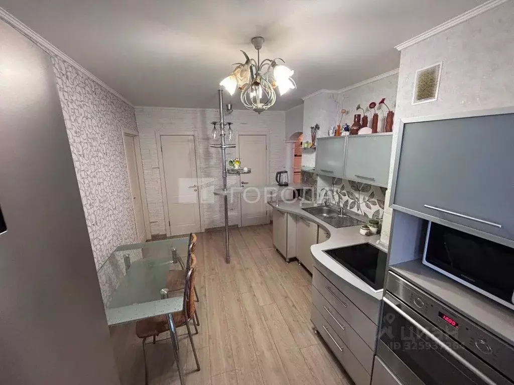 3-к кв. Новосибирская область, Новосибирск Обская ул., 50 (80.0 м) - Фото 1