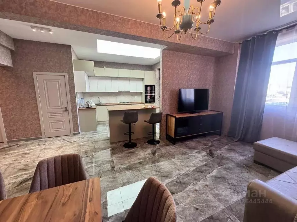 1-к кв. Татарстан, Казань ул. Сибирский Тракт, 13 (56.3 м) - Фото 1