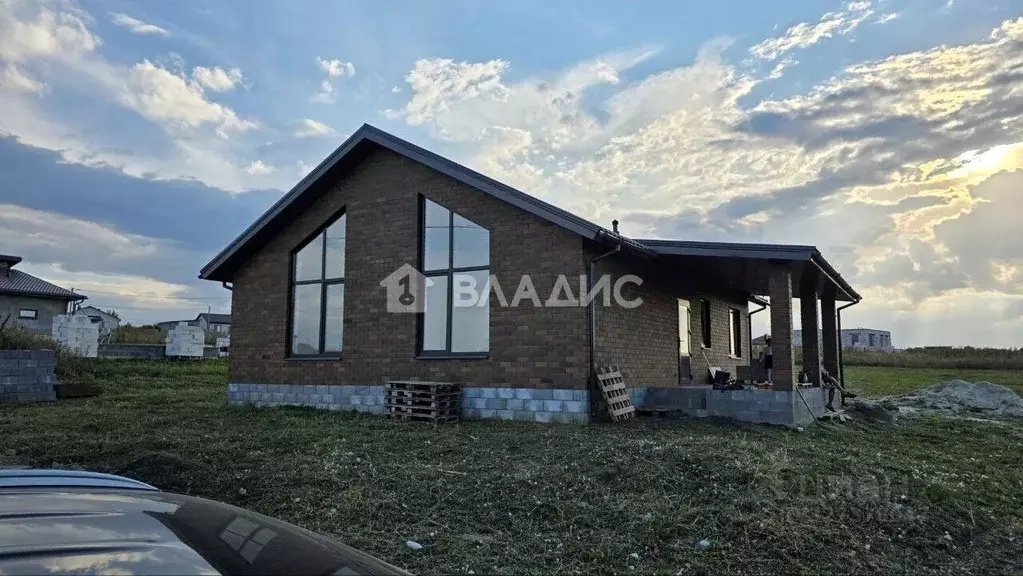 Дом в Белгородская область, Яковлевский муниципальный округ, с. ... - Фото 1