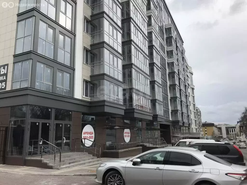 3-комнатная квартира: Белгород, улица Пушкина, 18 (110 м) - Фото 0