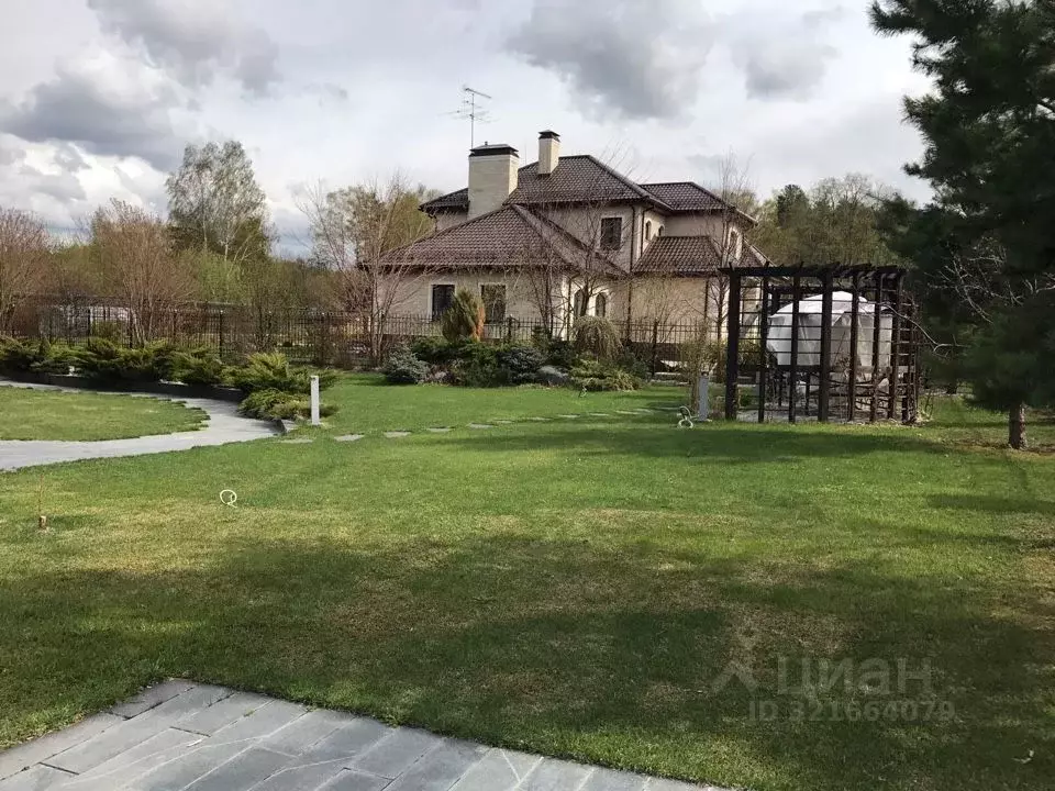 Дом в Московская область, Мытищи городской округ, д. Подольниха, ... - Фото 1