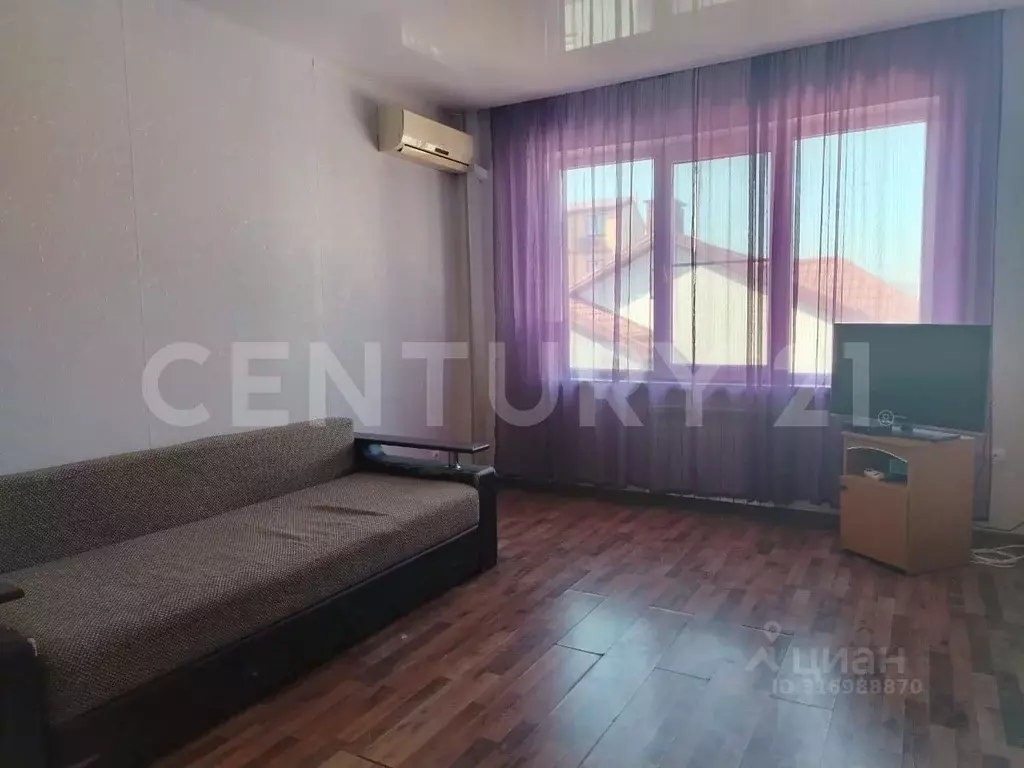1-к кв. Краснодарский край, Новороссийск Суджукская ул., 78 (40.0 м) - Фото 0