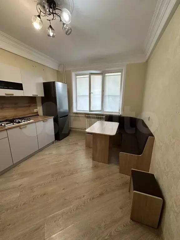 1-к. квартира, 45 м, 1/8 эт. - Фото 1