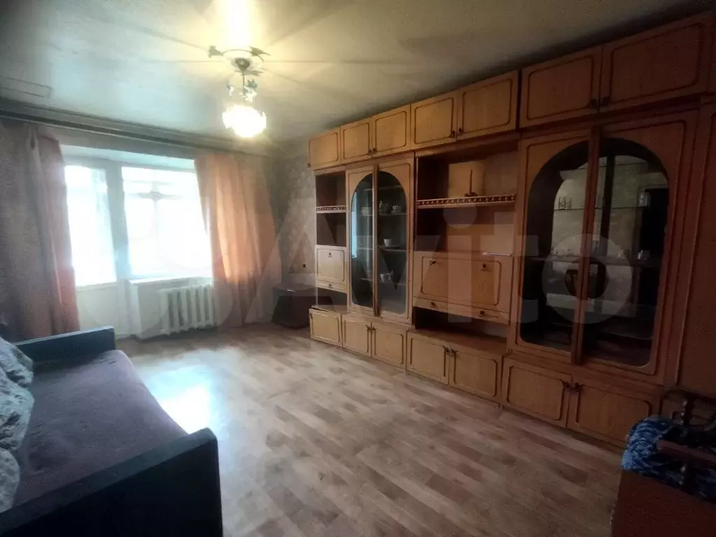 2-к. квартира, 54 м, 1/10 эт. - Фото 1