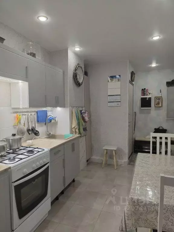 Квартира, 3 комнаты, 60.9 м - Фото 0