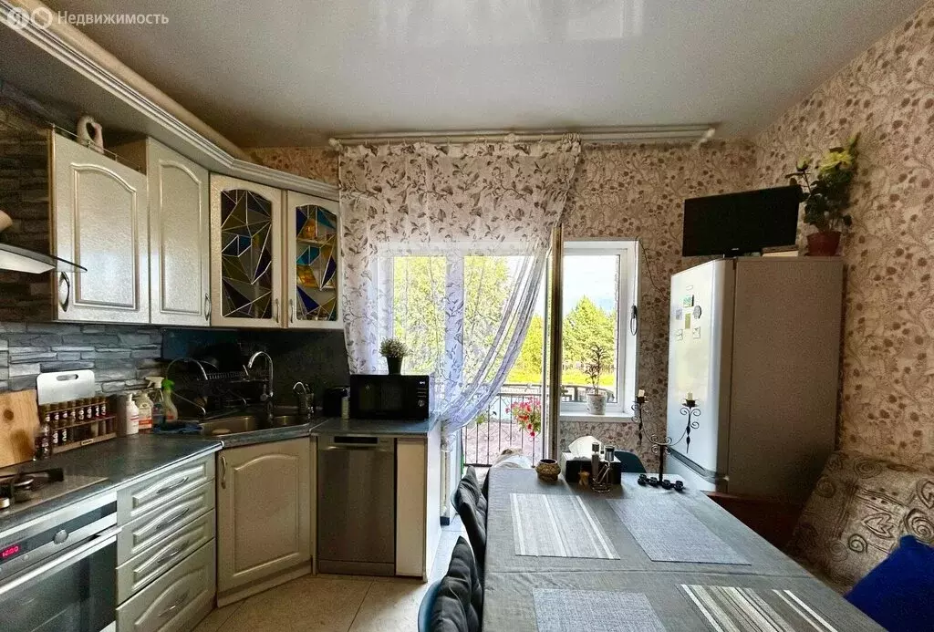 2-комнатная квартира: деревня Глинка, Кленовая улица, 17 (79 м) - Фото 1