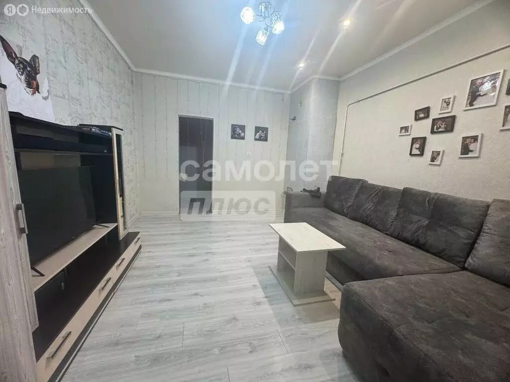 2-комнатная квартира: Кореновск, Коммунистическая улица, 9 (40 м) - Фото 2