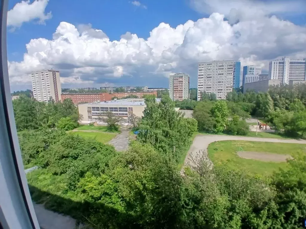 3-к кв. Свердловская область, Екатеринбург бул. Сиреневый, 23 (57.7 м) - Фото 0
