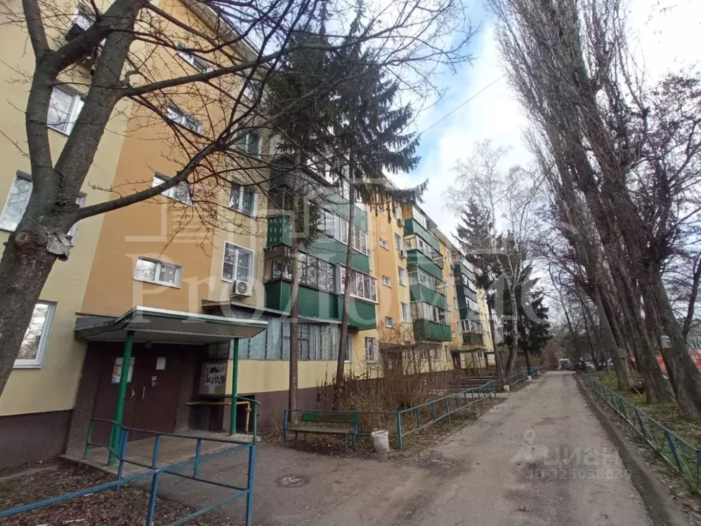 3-к кв. Курская область, Курск Курского завода тракторных запчастей ... - Фото 1