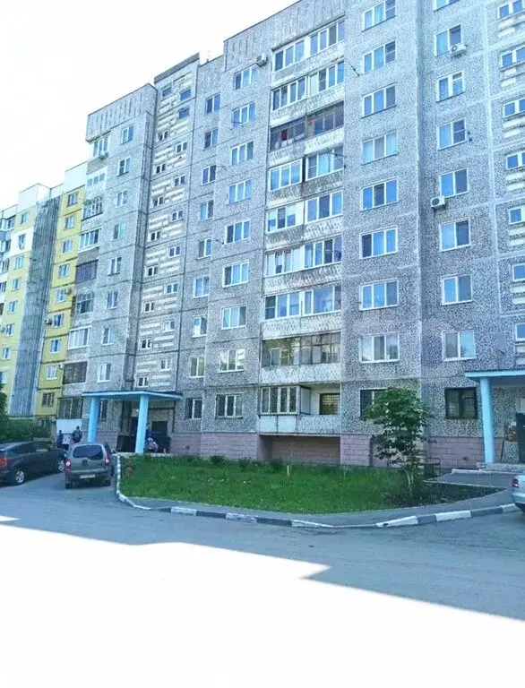 2-комнатная квартира: Новокуйбышевск, улица Строителей, 1 (54 м) - Фото 0