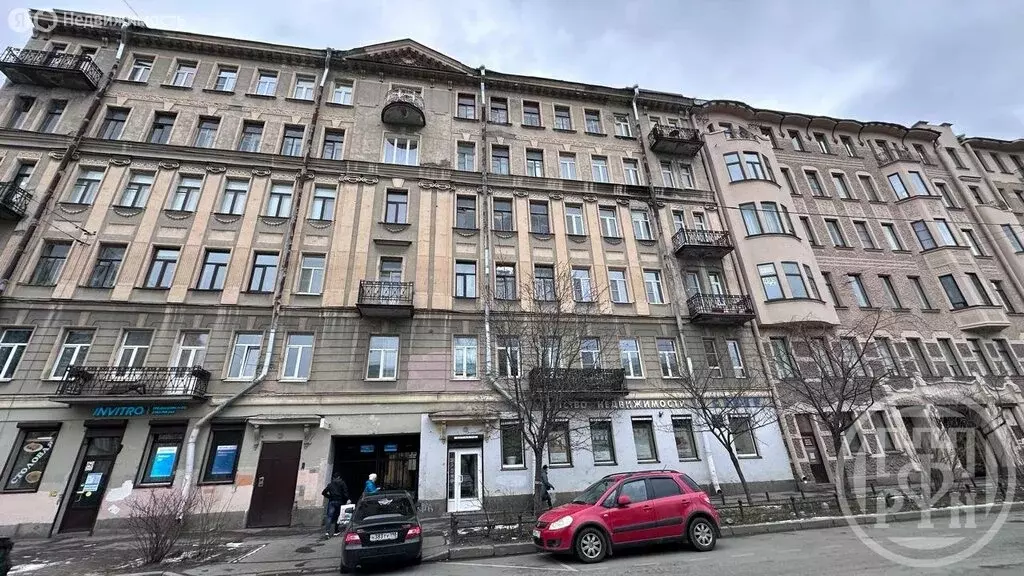 8-комнатная квартира: Санкт-Петербург, 6-я линия Васильевского ... - Фото 0