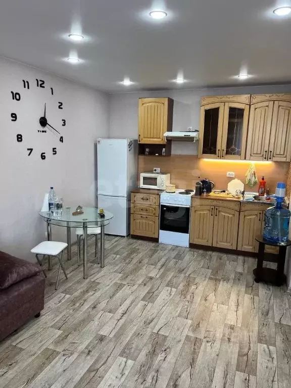 1-к кв. Тюменская область, Тобольск 6-й мкр, 110к2 (32.0 м) - Фото 1