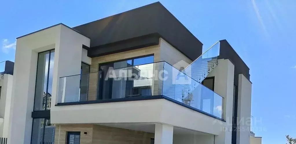 Дом в Краснодарский край, Сочи городской округ, с. Молдовка ул. ... - Фото 1