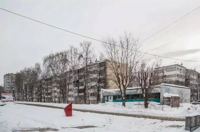 Помещение свободного назначения в Татарстан, Казань ул. Братьев ... - Фото 1